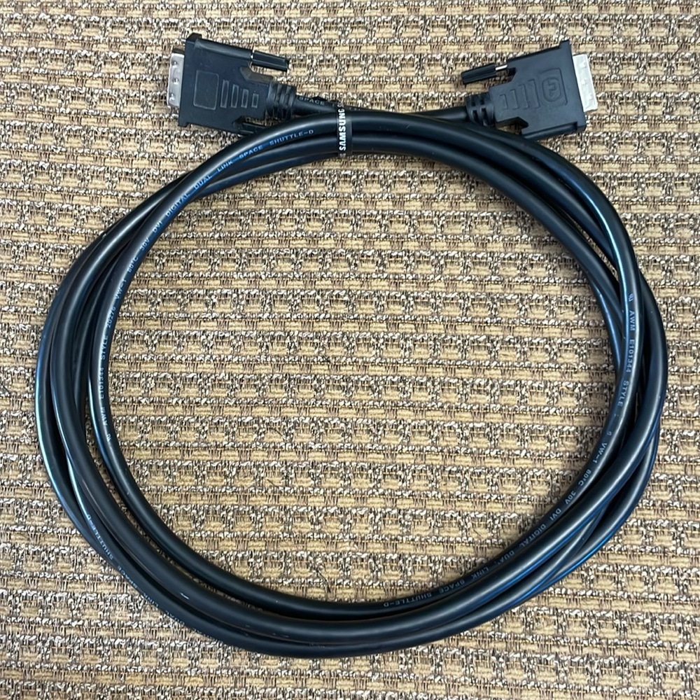 FREE wt Purchase! Samsung DVI Visual Interface Analog DVI to DVI Cable, 10 Feet